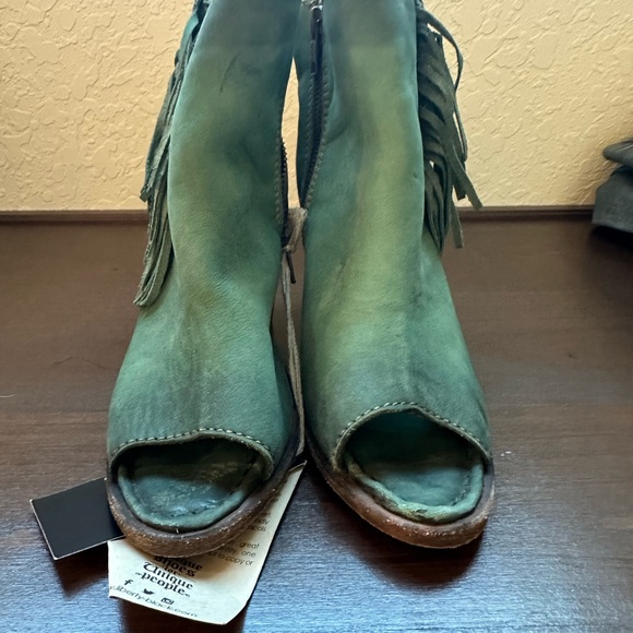 Liberty Black Booties - 6 - Picture 5 of 7